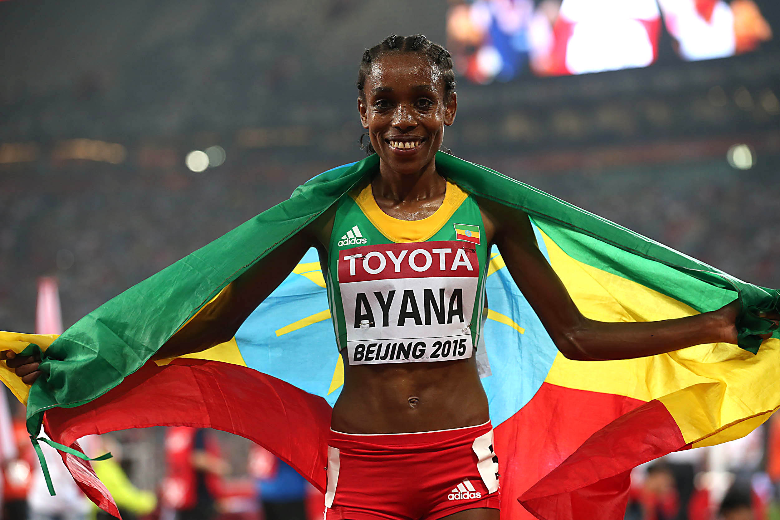 Ayana breaks 10,000m world record #Rio2016