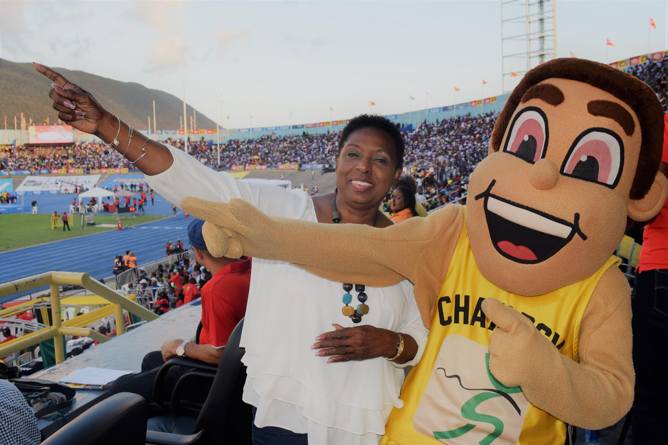 Jamaica Sports Minister congratulates Calabar and Edwin Allen #Champs2017