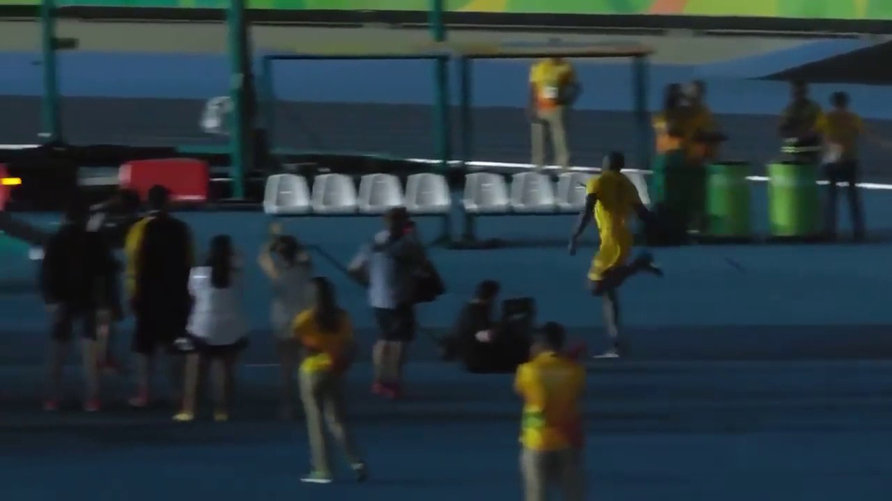 Usain Bolt throwing javelin at Rio Olympic Stadium