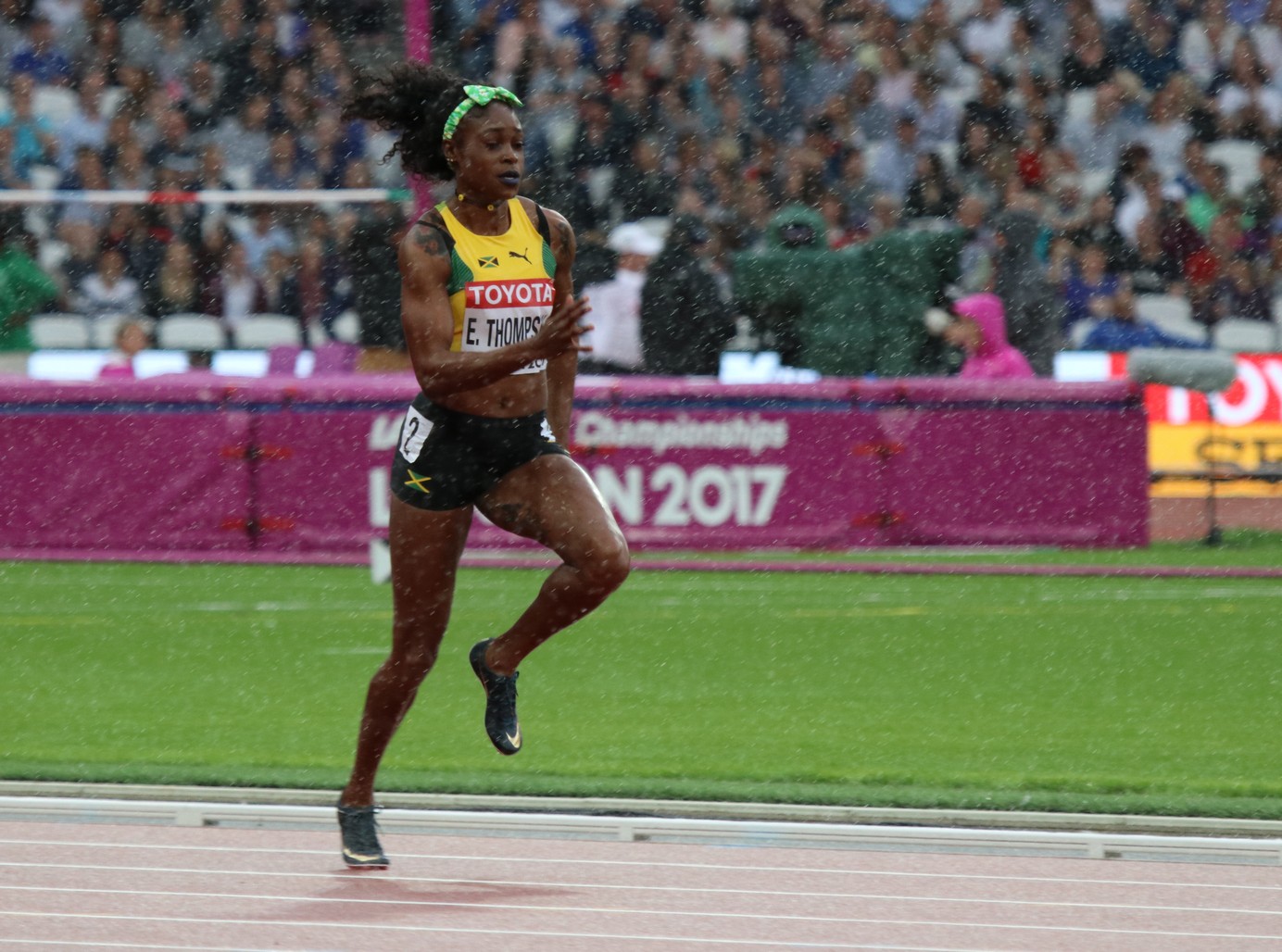 London 2017 | Thompson out of 4x100m final