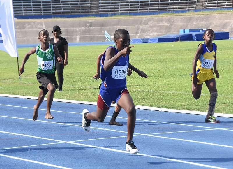Windward Road lead John Mills by 15 points at Junior High Champs