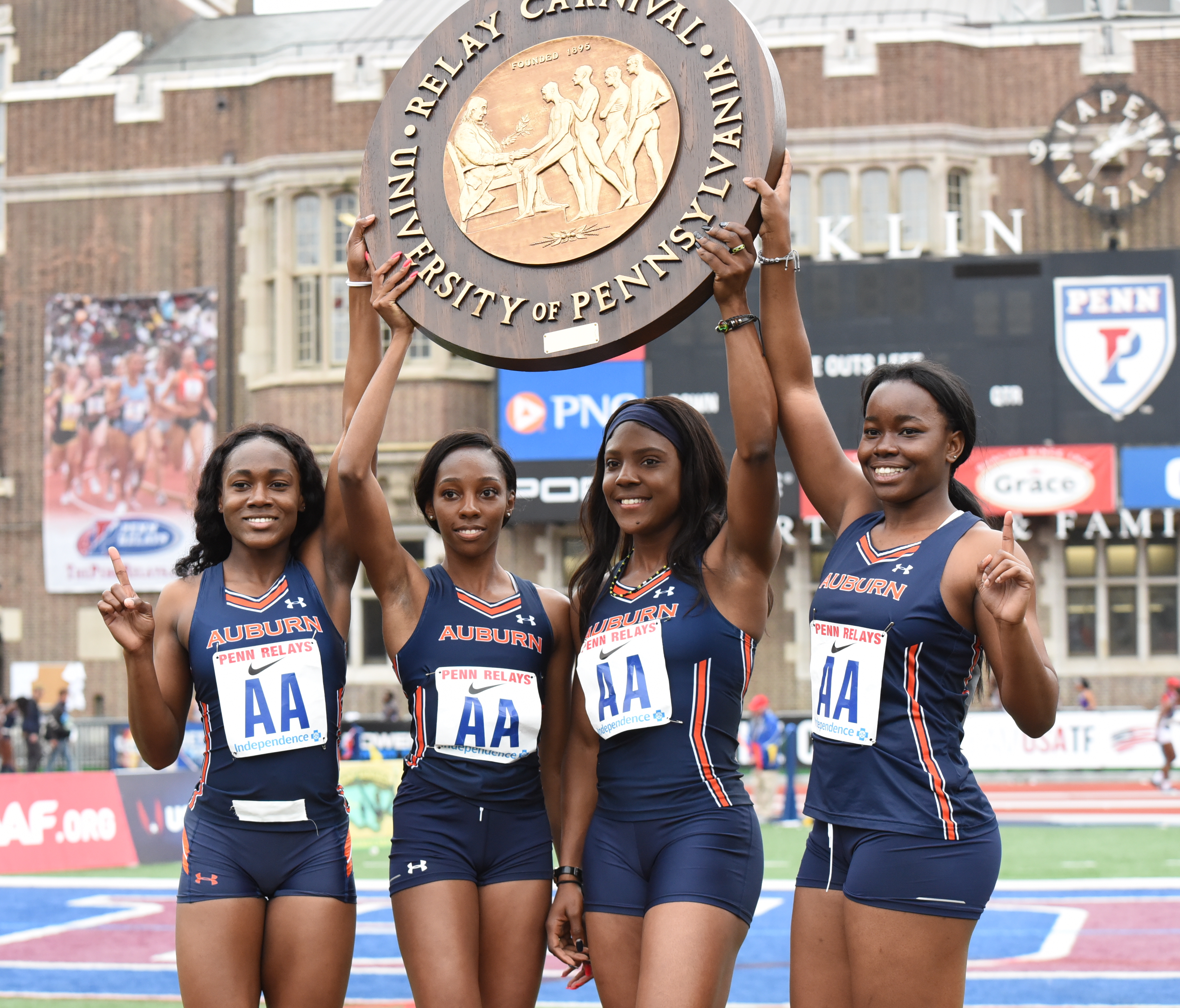 Jamaicans lead Auburn to 4×1 victory at Penn Relays
