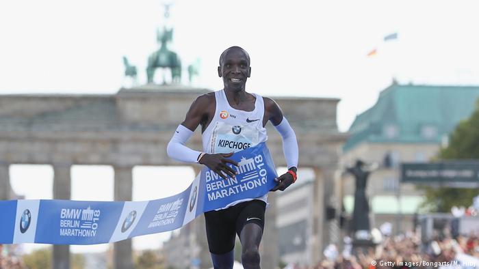 Kipchoge and Ibarguen named 2018 World Athletes of the Year
