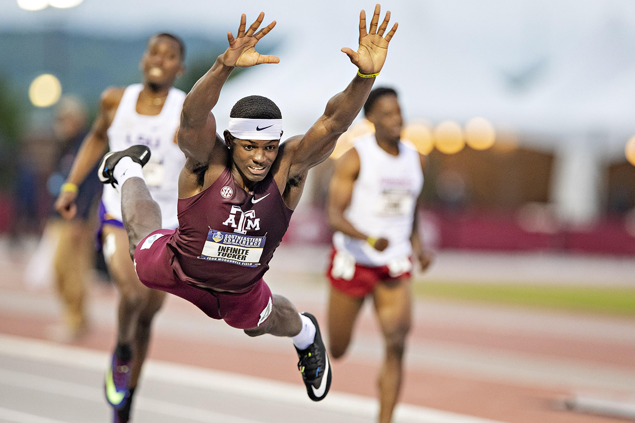 Aggies win four events, haul in 10 medals on final day of SEC Championships