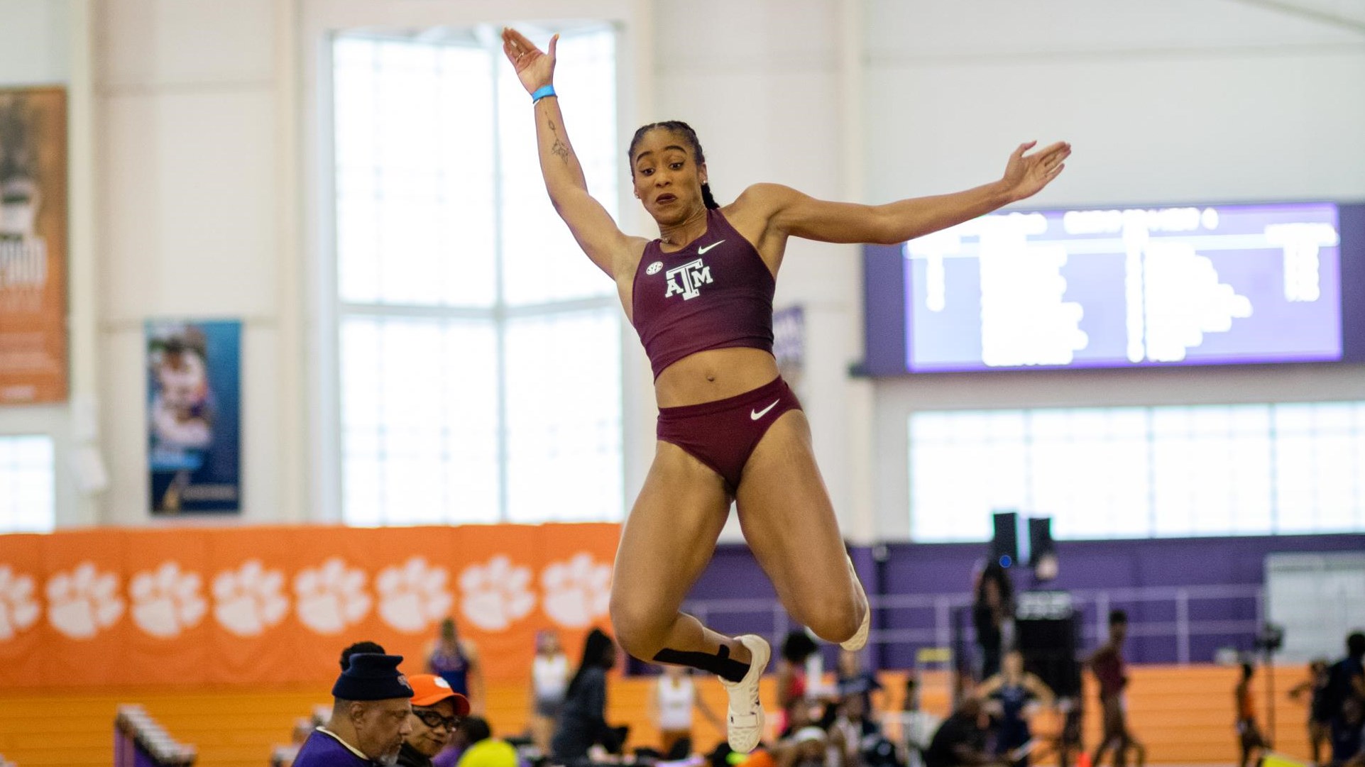 Gittens takes double; Thomas, Lemonious in top form at SEC Indoor Championships