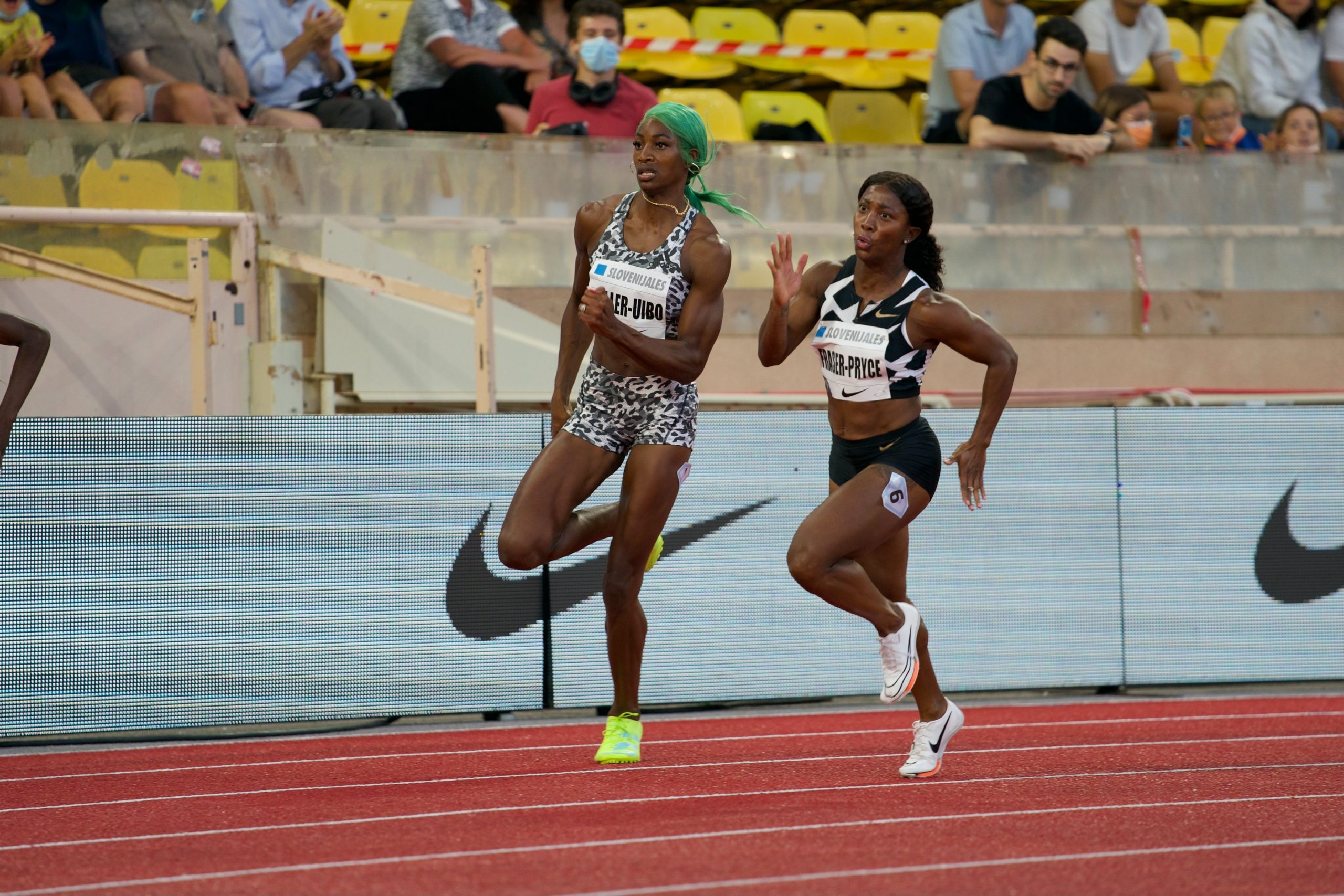 Shaunae Miller-Uibo defeats Shelly-Ann Fraser-Pryce in 200m at 