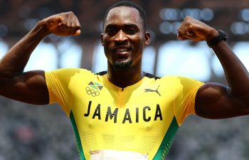 Parchment strikes gold, Jamaican sprint relay teams advance
