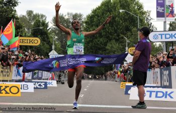 Tamirat Tola Runs Away With World Championships Marathon Victory