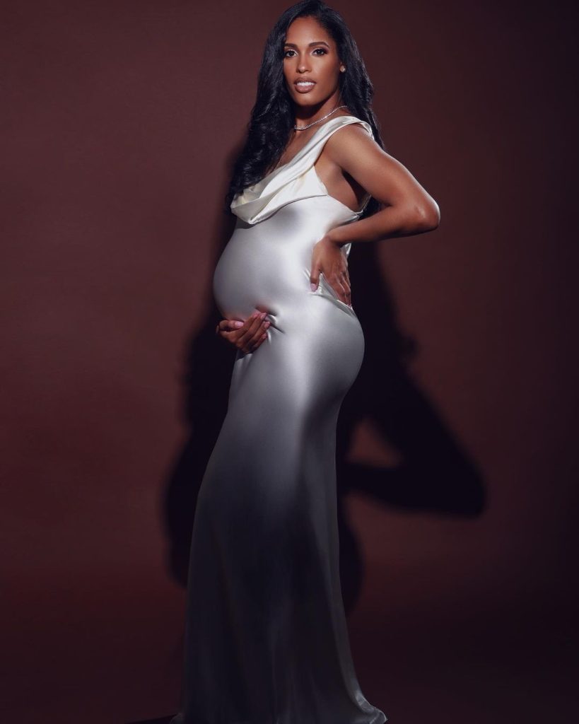 Kristi Castlin, the American sprint hurdles bronze medallist at the Rio 2016 Olympic Games, recently announced that she is pregnant.