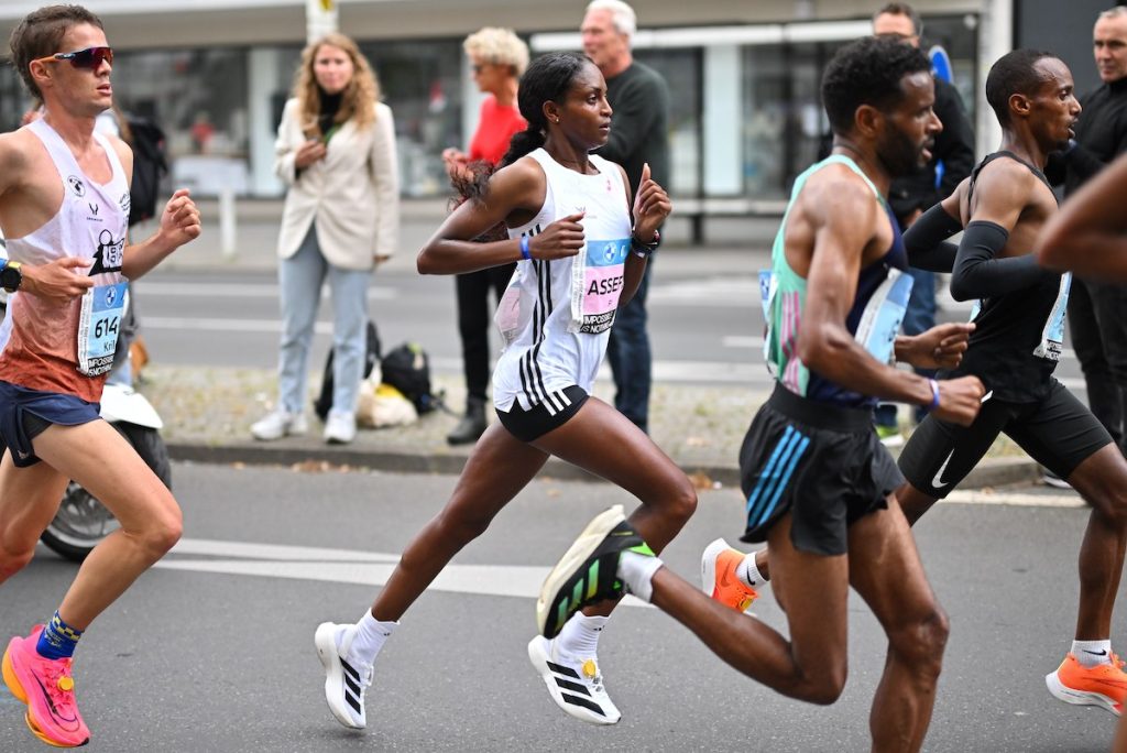 Berlin Marathon 2023 Results | Tigst Assefa Sets Women's World Record ...