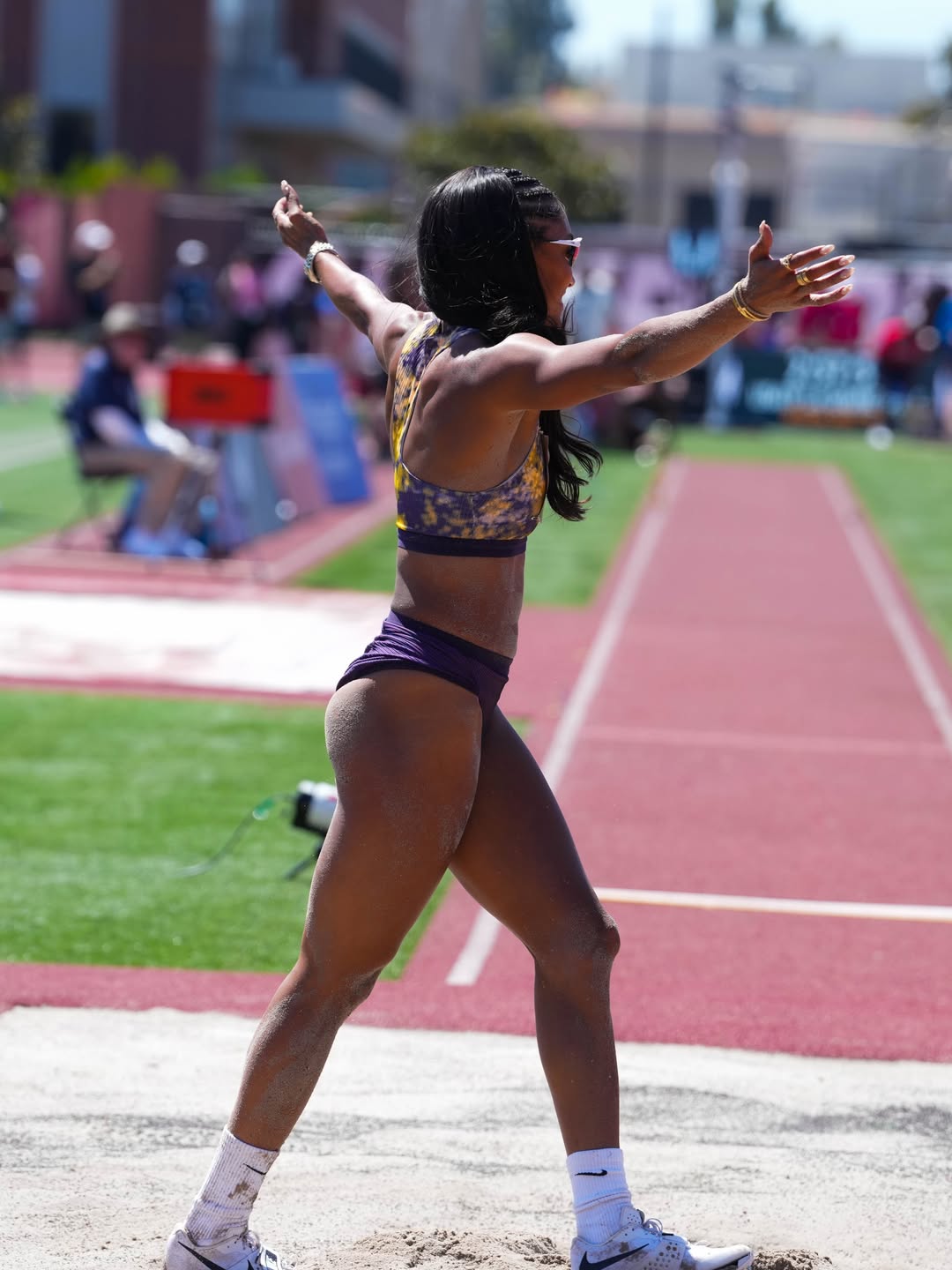Davis-Woodhall Sets World Lead, PB; Sha’Carri Richardson Wins 100m at USATF LA Grand Prix